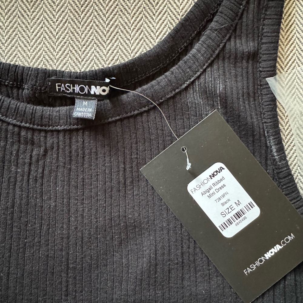 Fashion Nova Black Ribbed Tank Top